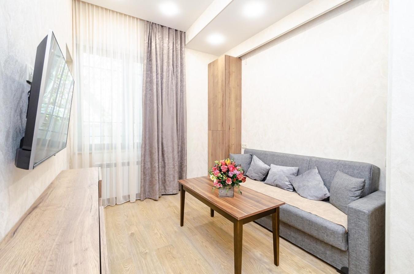 15. Double Room Apartaments With Fresh Style Erévan Extérieur photo